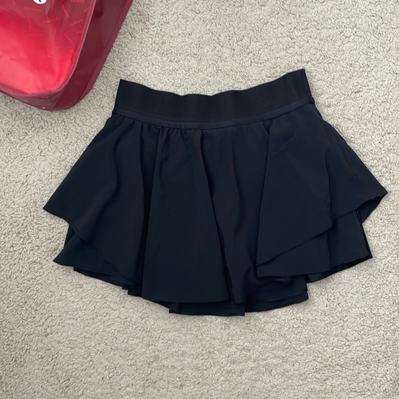 lululemon athletica Dresses & Skirts - Lululemon Women’s Court Rival Tennis/Golf Skirt